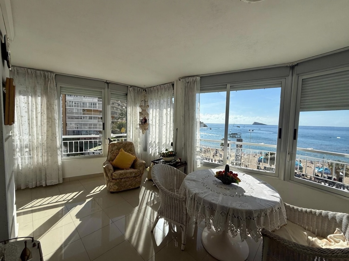 Flat in First Line of Beach in Benidorm — Sea terrace