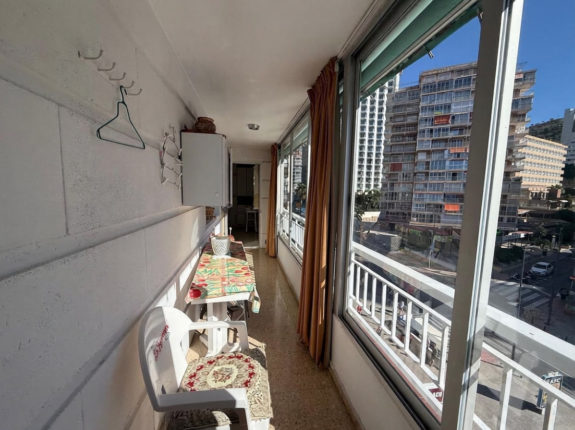 Flat in First Line of Beach in Benidorm — Kitchen