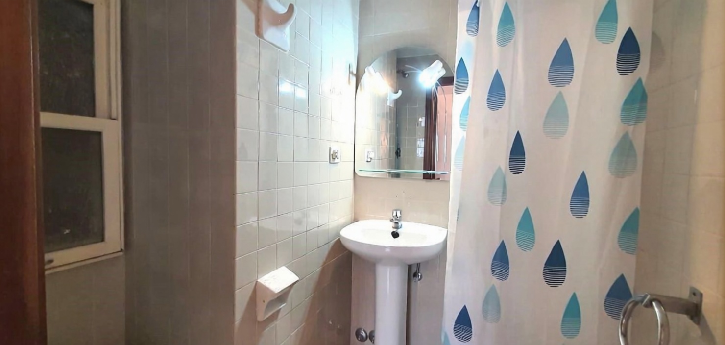 Appartement en première ligne de plage à Benidorm — Sanitaires