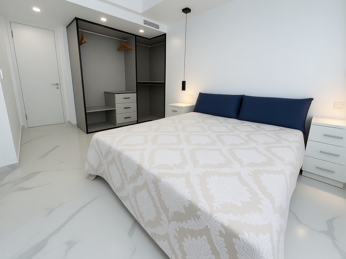 Ático en primera línea de mar en Benidorm — Dormitorio