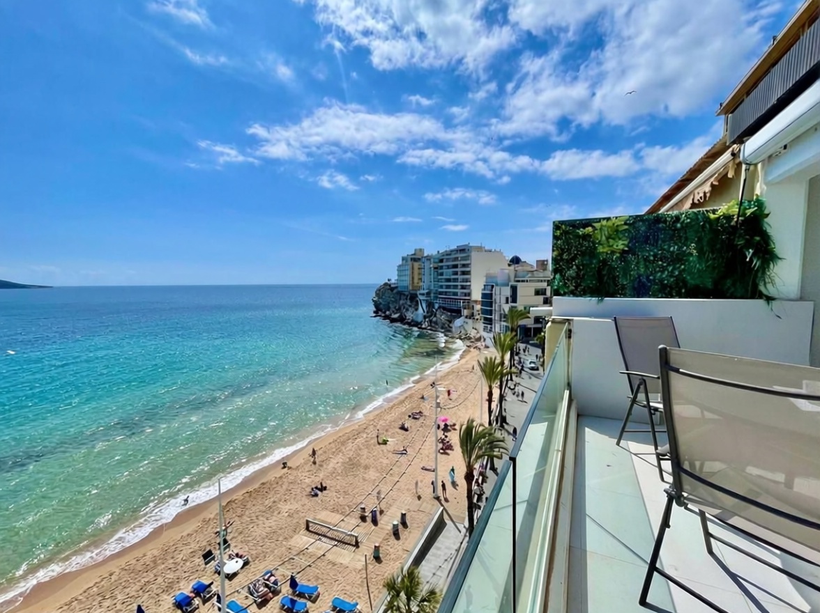 Ático en primera línea de mar en Benidorm