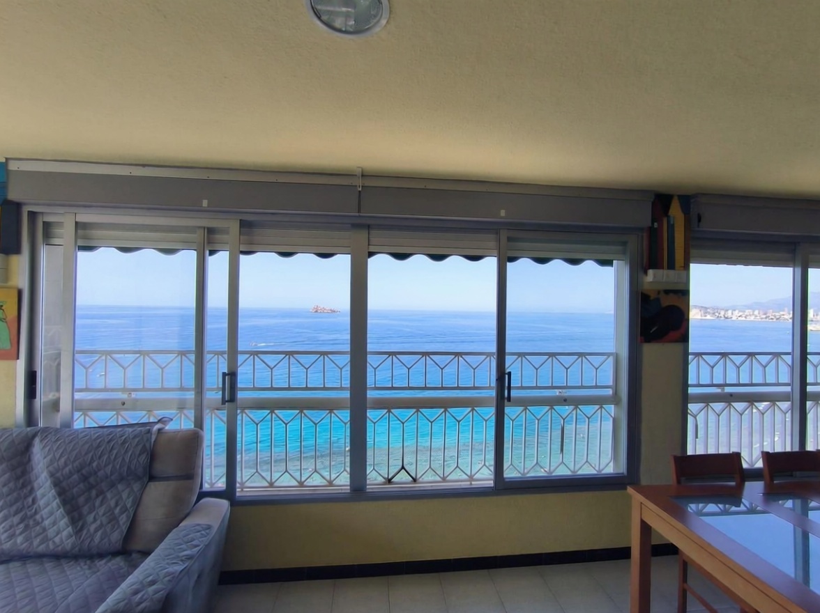 Appartement en première ligne de plage à Benidorm — Terrasse mer