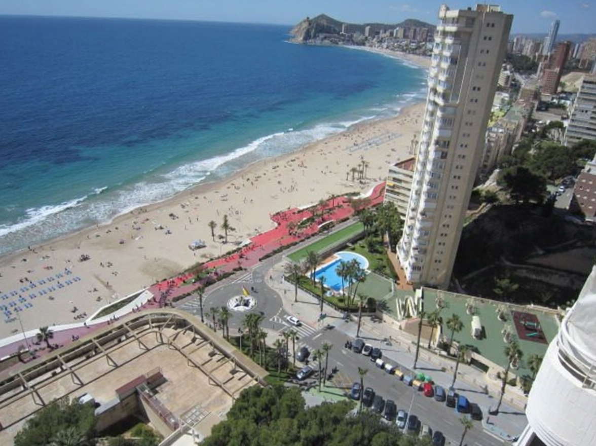 Flat with Primera Línea de Playa in Benidorm — Sea view