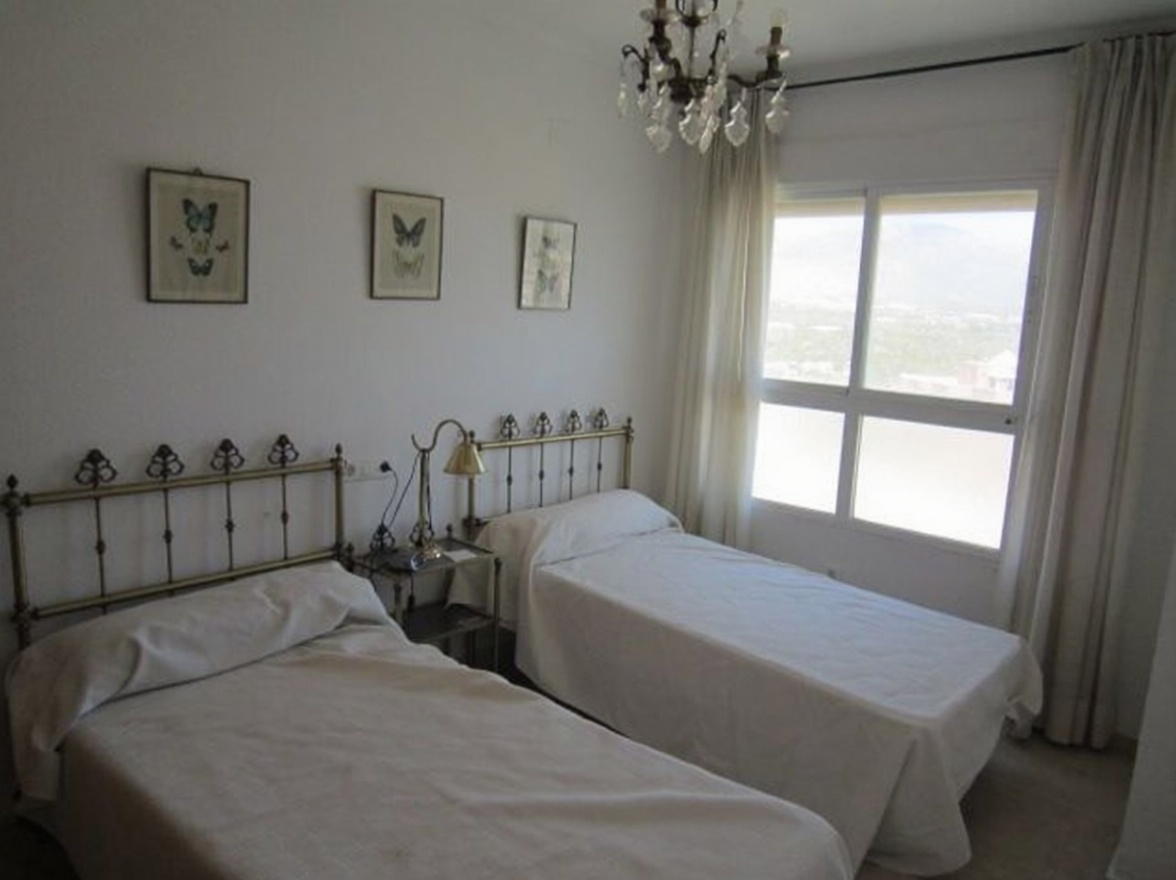 Flat with Primera Línea de Playa in Benidorm — Bedroom