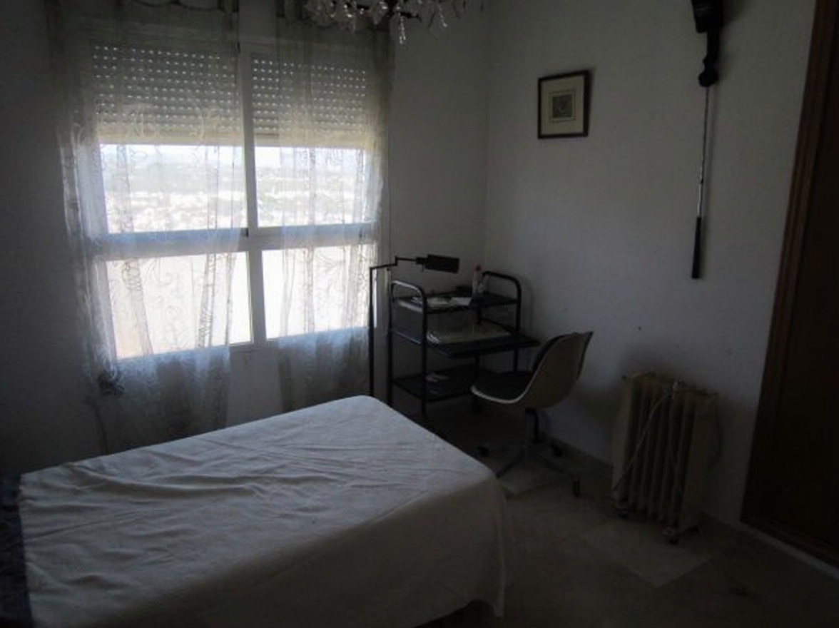 Flat with Primera Línea de Playa in Benidorm — Bedroom