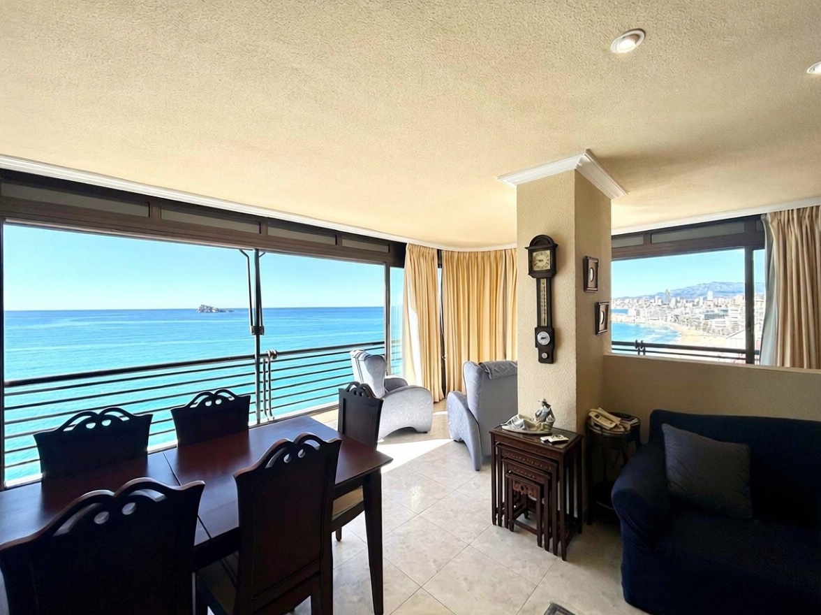 Appartement en première ligne de plage à Benidorm — Terrasse mer