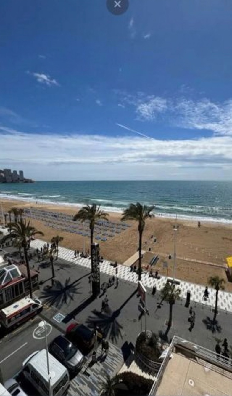 Flat in First Line of Beach in Benidorm — Sea view
