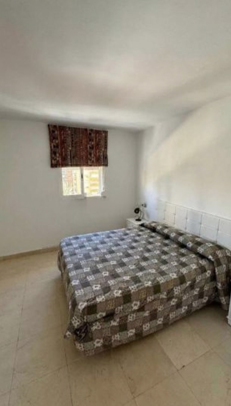 Flat in First Line of Beach in Benidorm — Bedroom