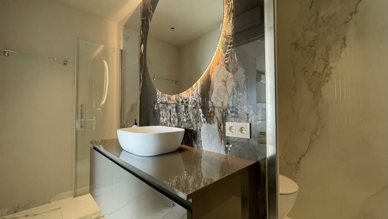 Dúplex en primera línea de playa en Benidorm — Bathroom