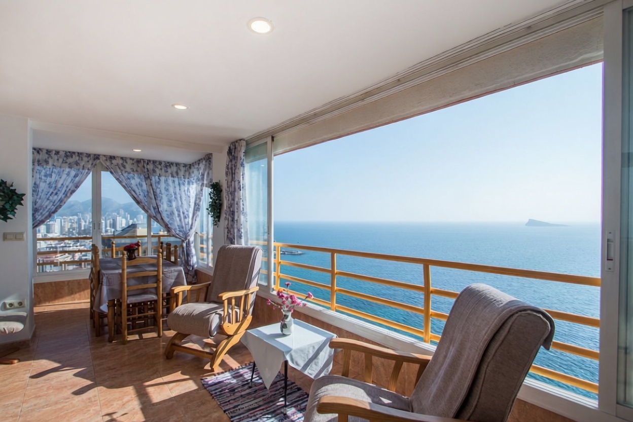 Flat in First Line of Beach in Benidorm — Sea terrace