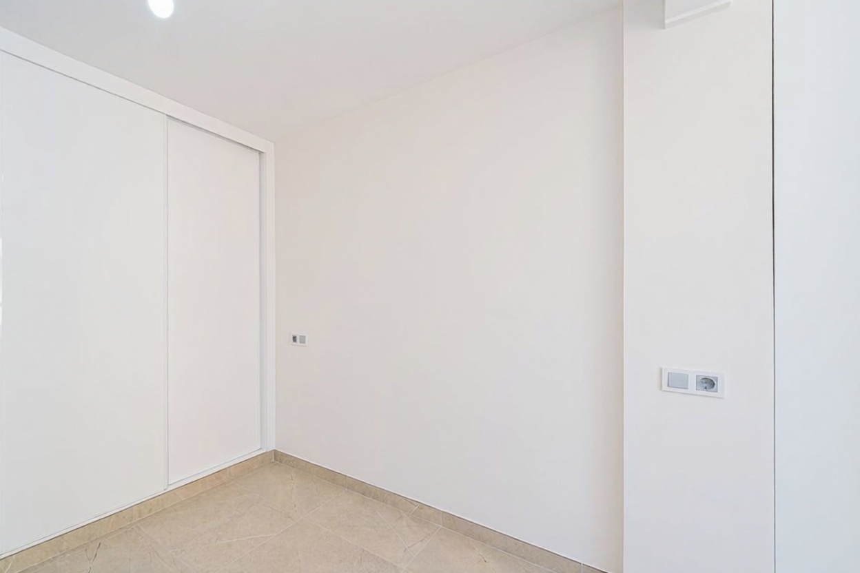 Piso en primera línea de playa en Benidorm — Baño