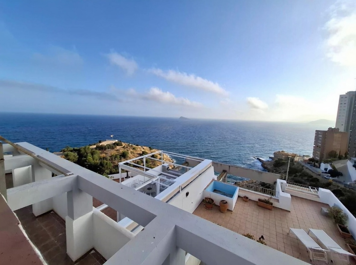 Flat in First Line of Beach in Benidorm — Sea terrace