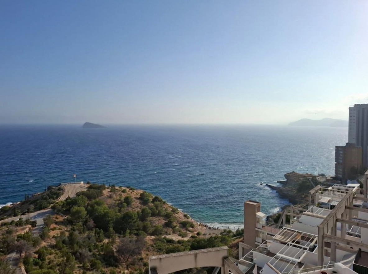 Flat in First Line of Beach in Benidorm — Sea view