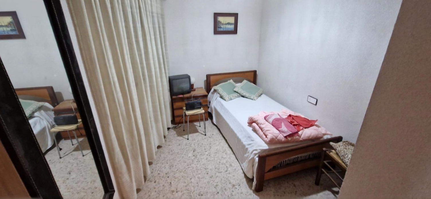 Piso em primeira linha de praia em Benidorm — Quarto