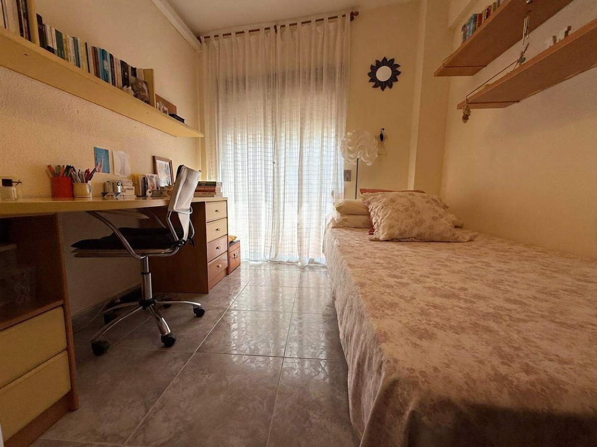 Dúplex en primera línea de playa en Benidorm — Quarto