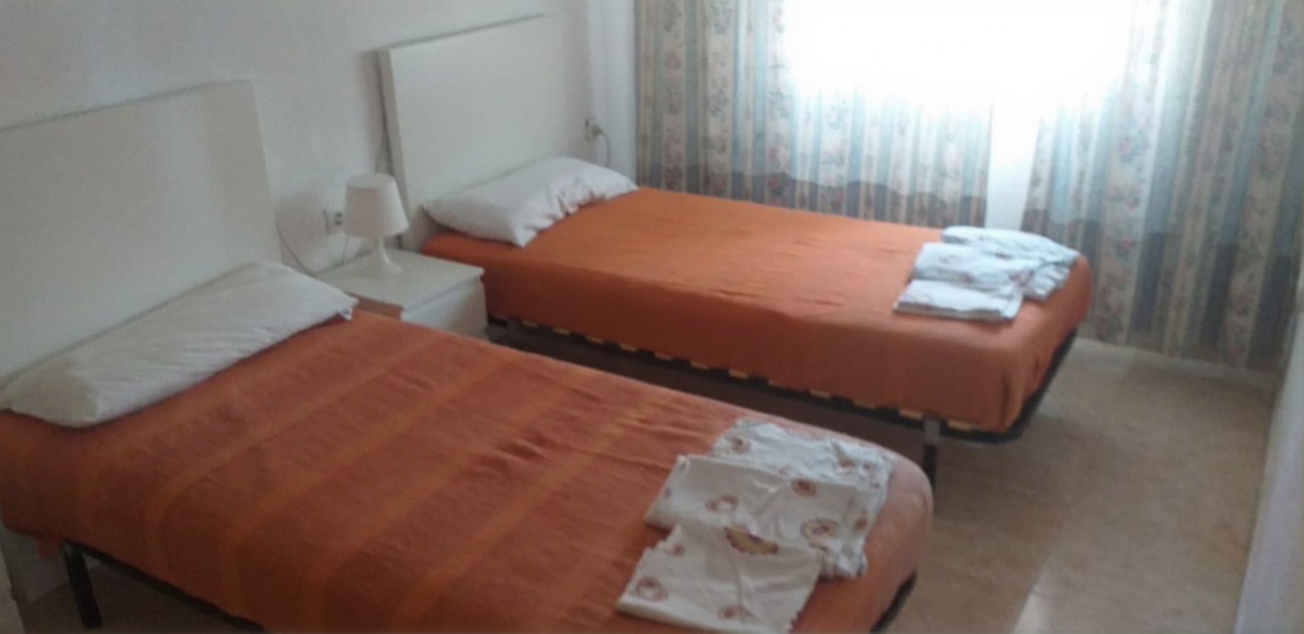 Piso em primeira linha de praia em Benidorm — Quarto