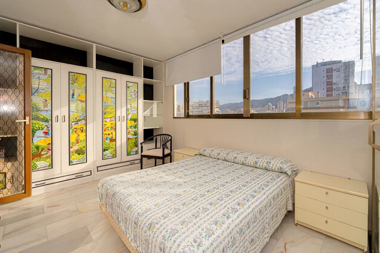 Piso en primera línea de playa en Benidorm — Quarto