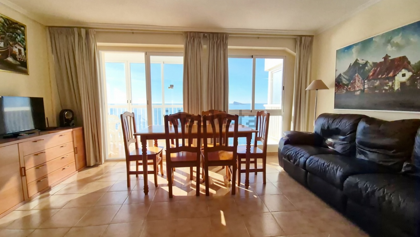 Piso en primera línea de playa en Benidorm — Terraza mar