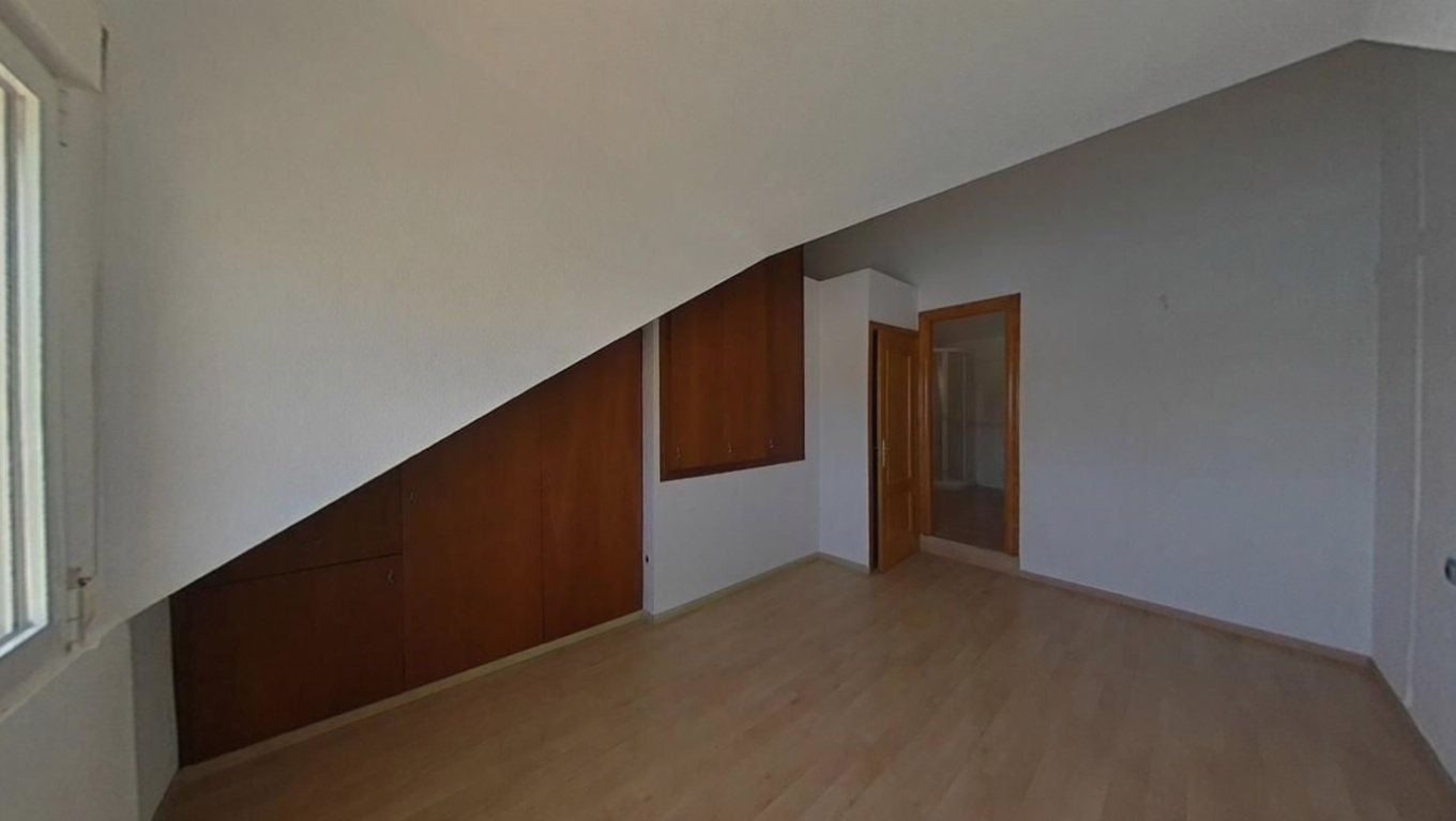 Chalet con acceso directo a playa en Benidorm — Dormitorio