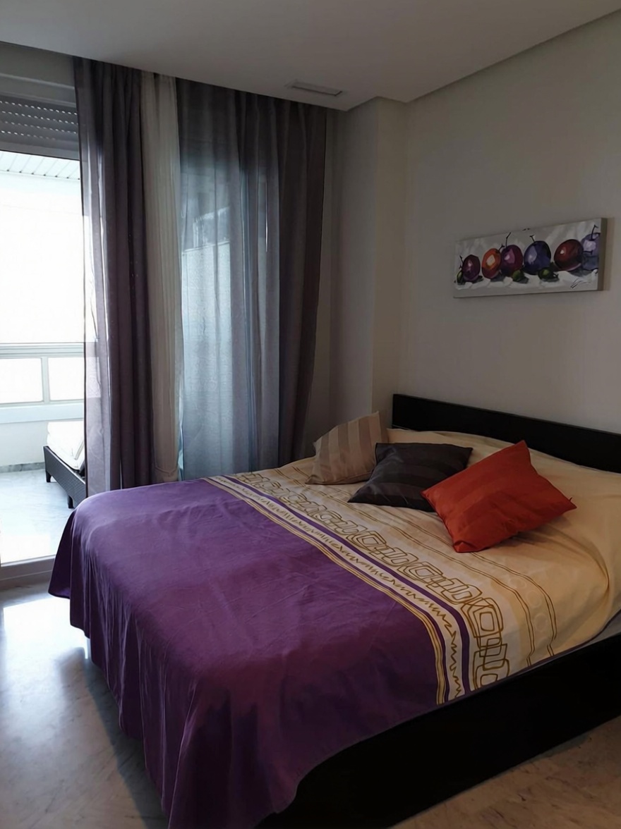Piso en primera línea de playa en Benidorm — Bedroom