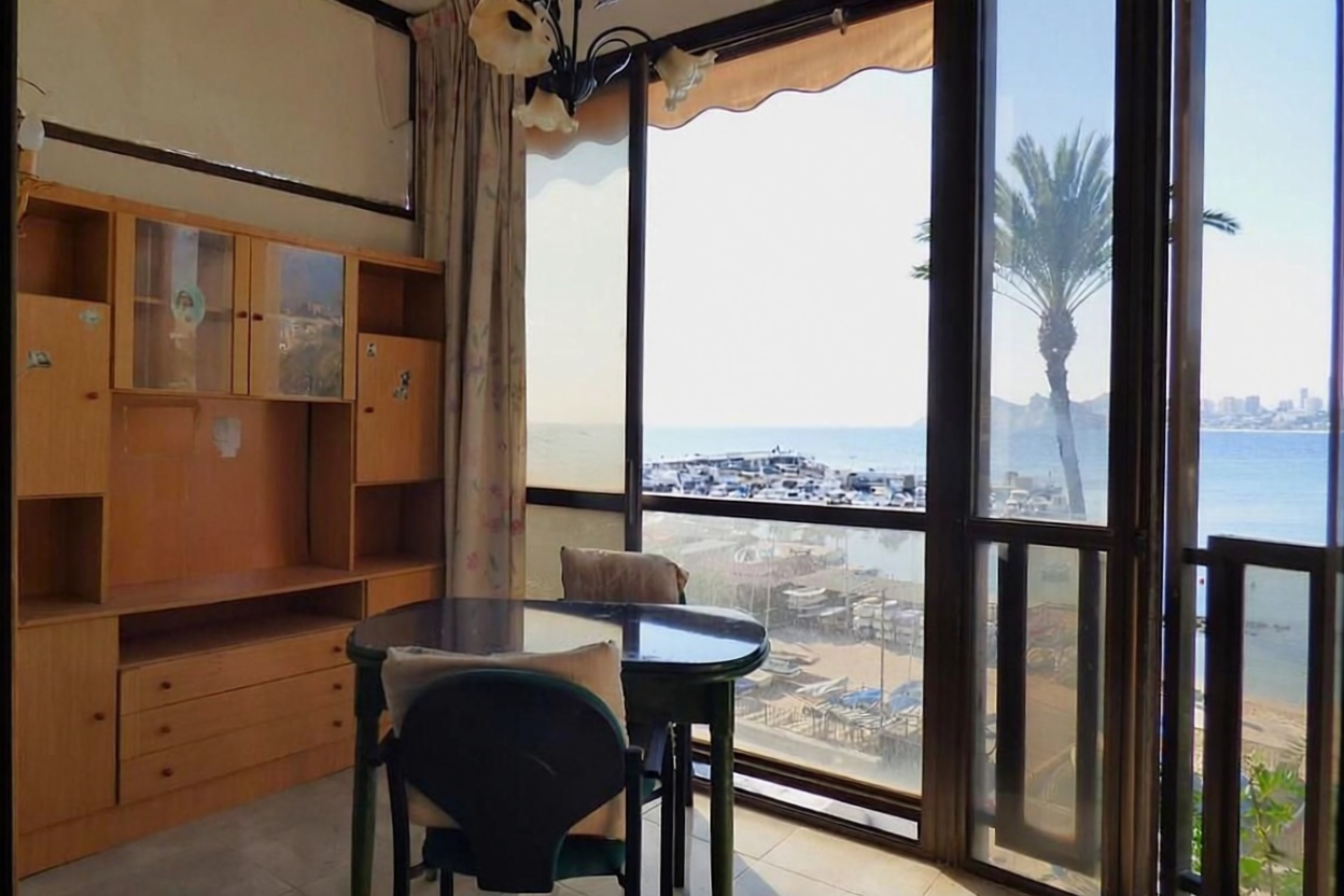 Dúplex en primera línea de playa en Benidorm — Sea terrace