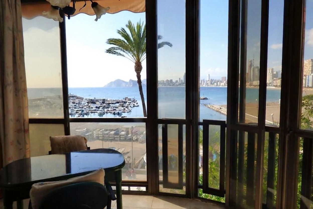 Dúplex en primera línea de playa en Benidorm