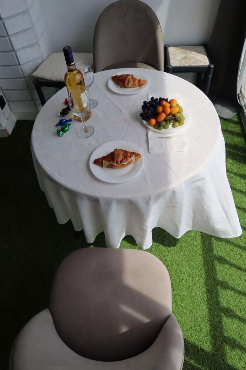 Estudio en primera línea de playa en Benidorm — Comedor