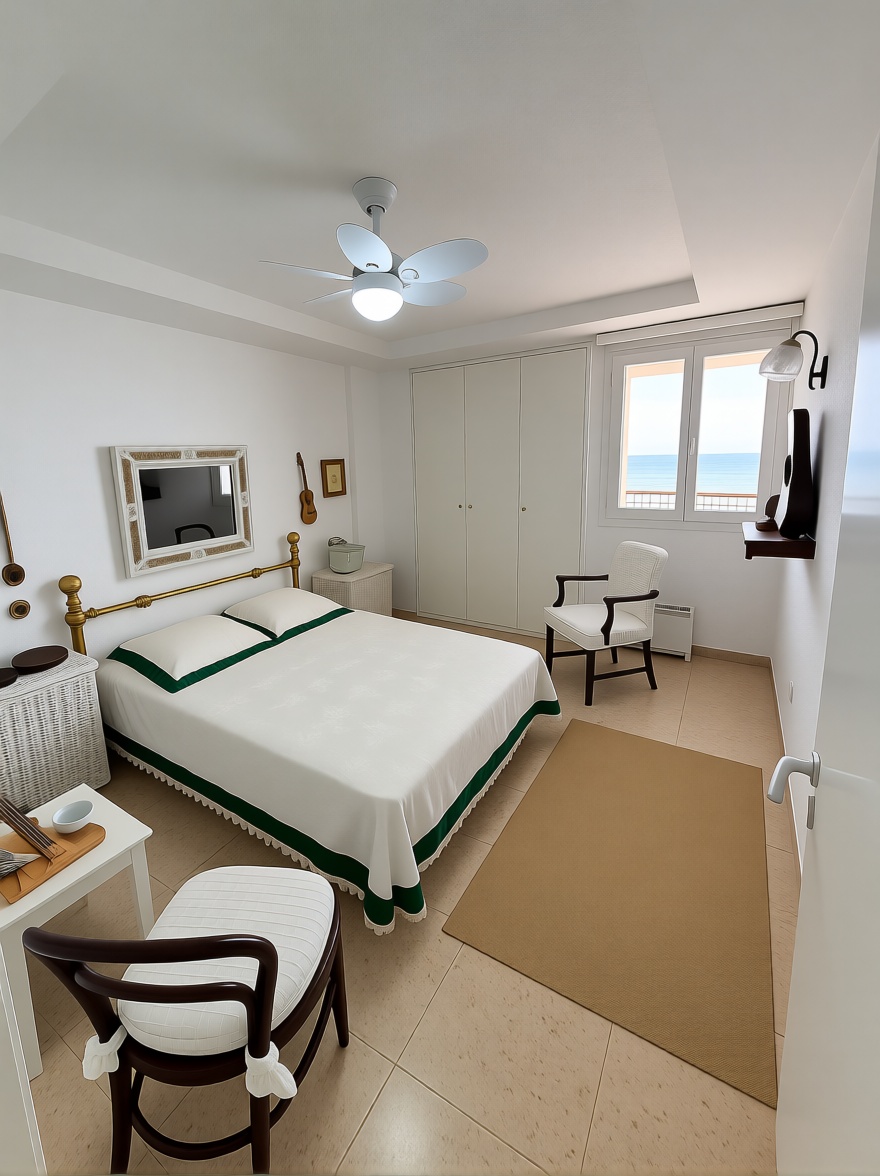 Flat in Primera Línea de Playa in Benidorm — Bedroom