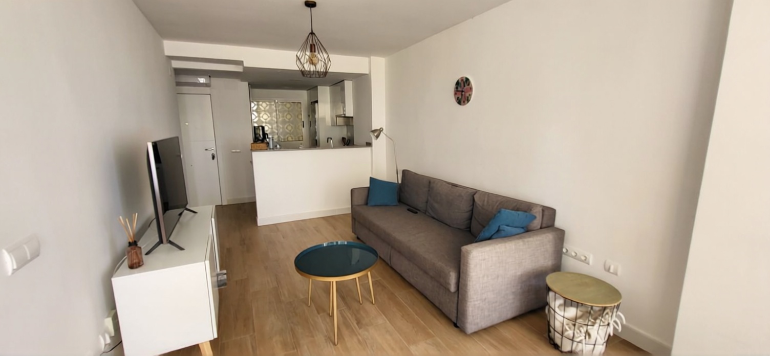 Wohnung in erster Strandlinie in Benidorm — Wohnzimmer
