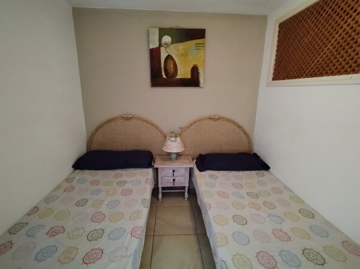 Wohnung in erster Strandlinie in Benidorm — Schlafzimmer