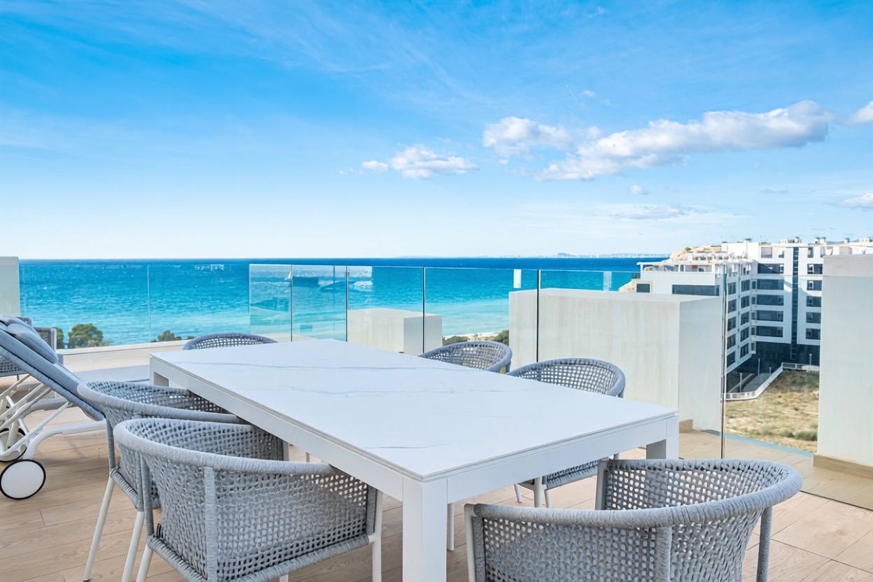 Dúplex en primera línea de playa en Villajoyosa