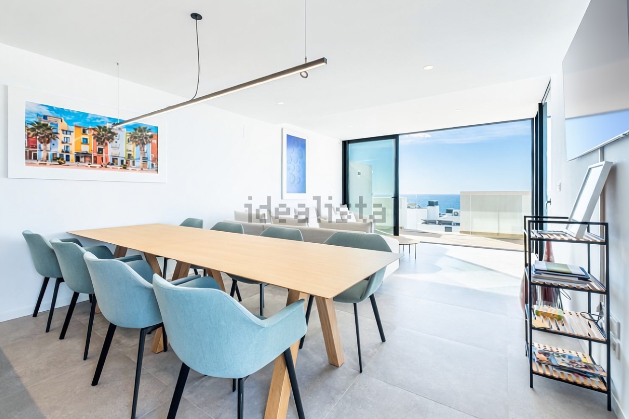 Dúplex en primera línea de playa en Villajoyosa — Kitchen