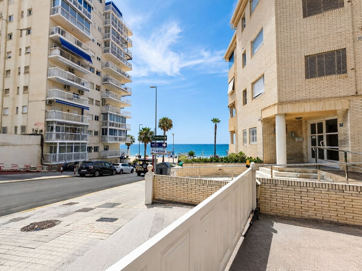 Flat in Villajoyosa on the Seafront