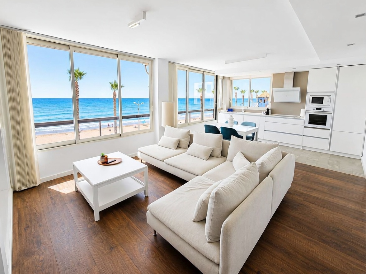 Flat in Villajoyosa on the Seafront — Kitchen