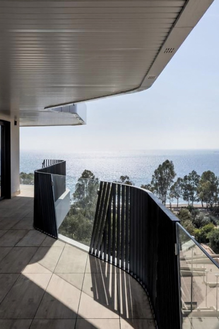 Dúplex en primera línea de playa en Villajoyosa — Terraza mar