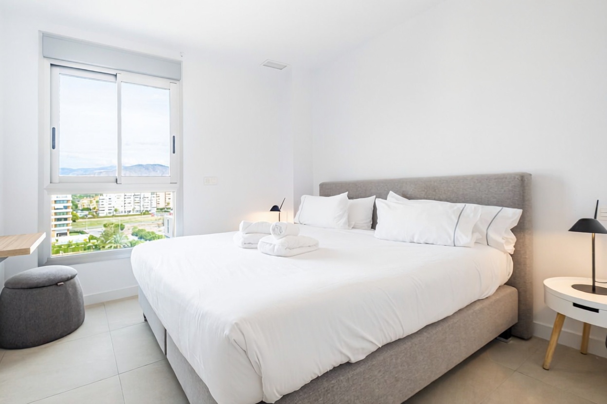 Ático en primera línea de mar en Villajoyosa — Bedroom