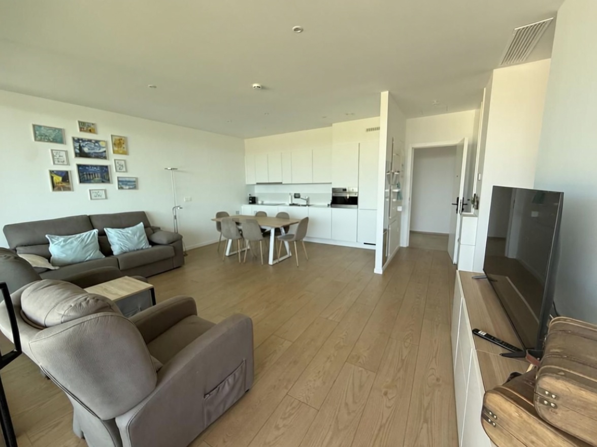 Piso en primera línea de playa en Villajoyosa — Kitchen