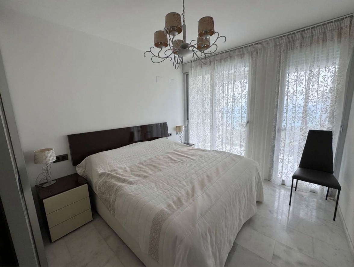Flat in Primera Línea de Playa in Villajoyosa — Bedroom