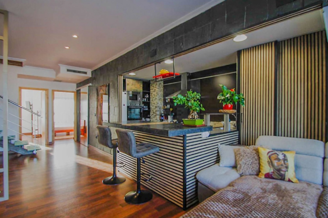 Dúplex en primera línea de playa en Villajoyosa — Kitchen