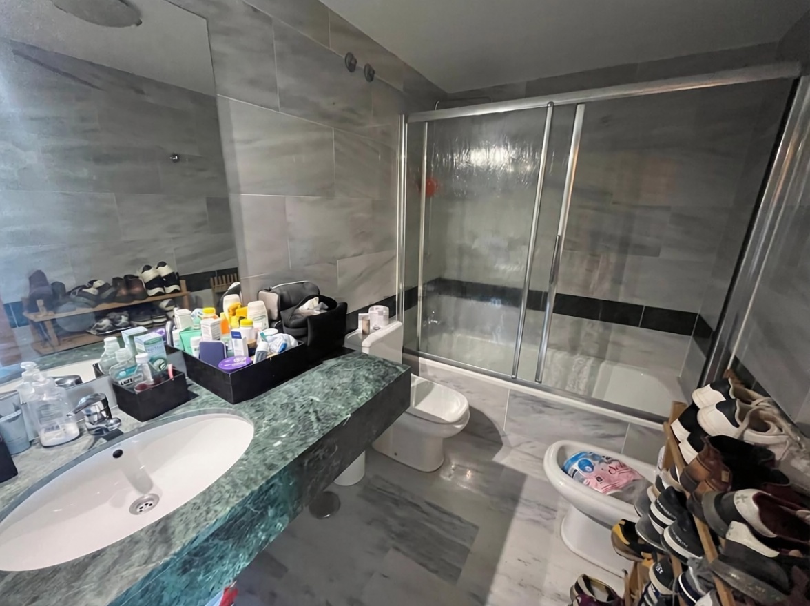 Piso en primera línea de playa en Miramar — Baño