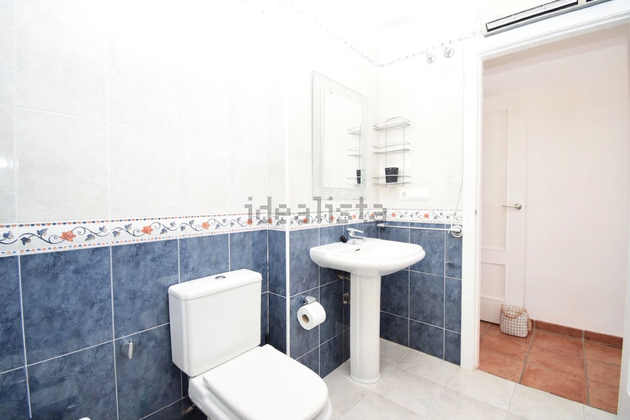 Flat in Primera Línea de Playa in Villajoyosa — Bathroom