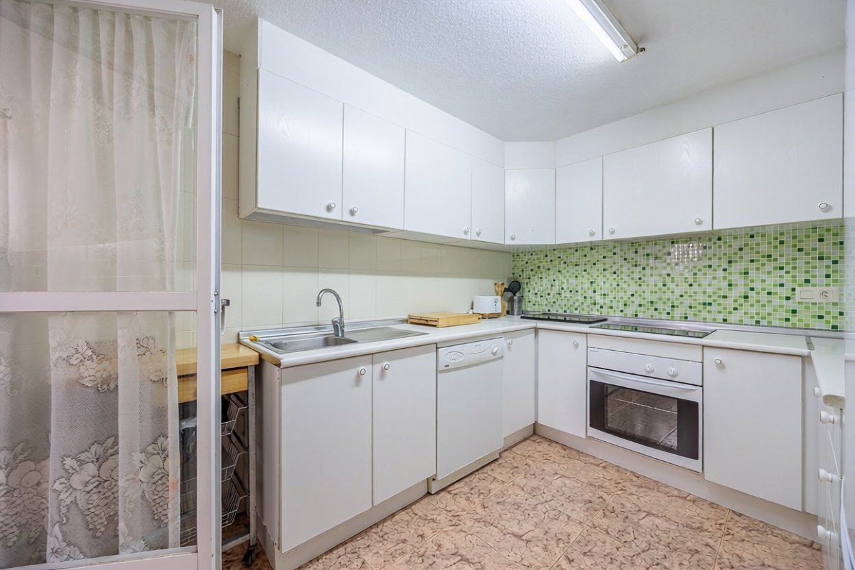 Flat in Primera Línea de Playa in Villajoyosa — Kitchen