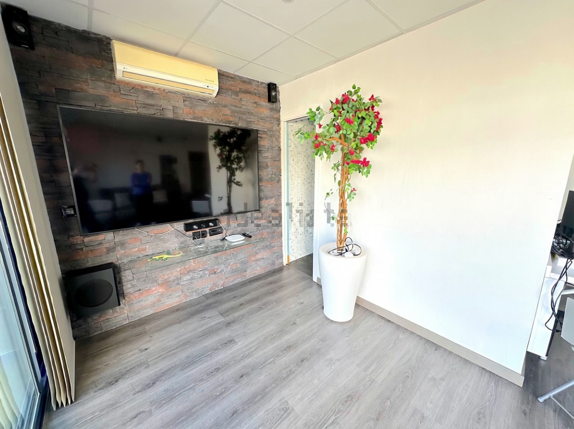 Ático en primera línea de mar en Villajoyosa — Living room