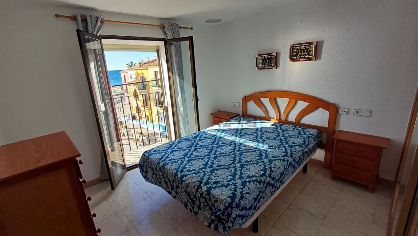 Dúplex en première ligne de plage à Villajoyosa — Chambre