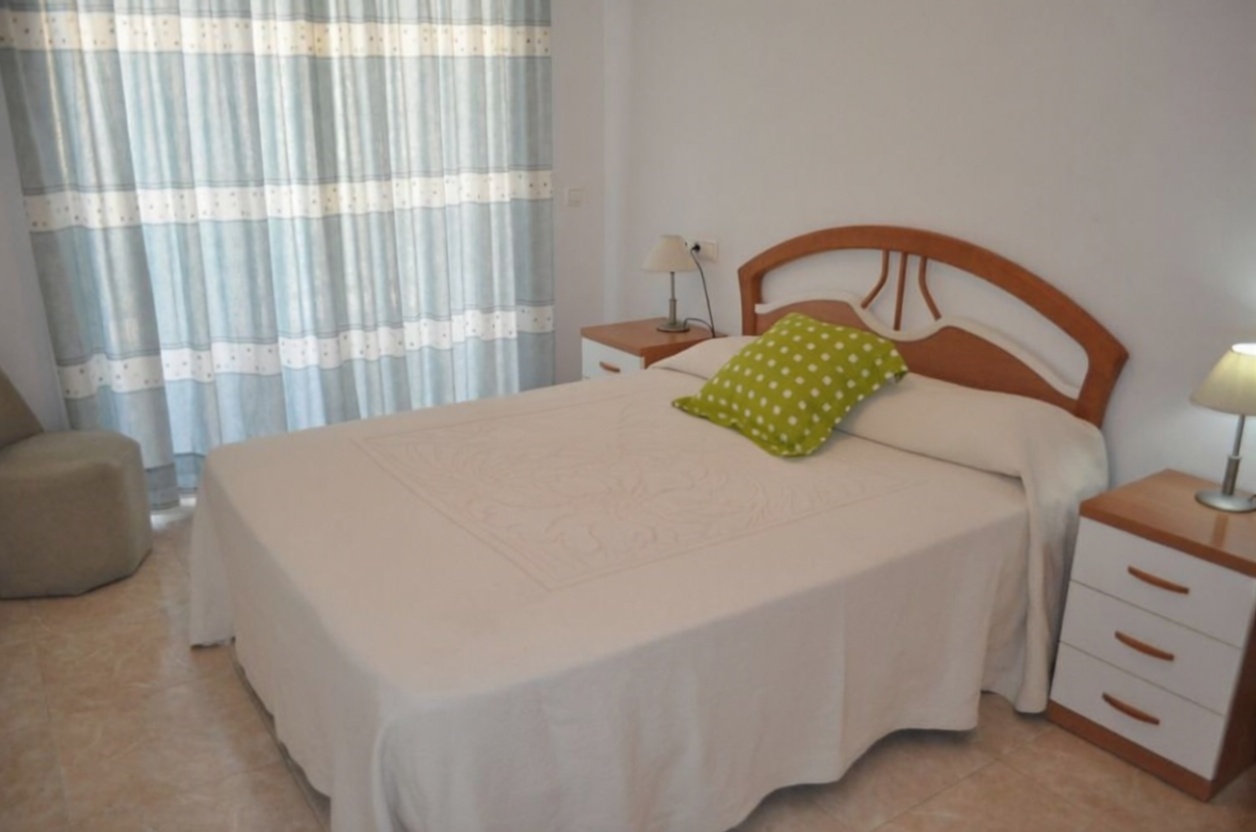 Flat in Villajoyosa, First Line of Beach — Bedroom