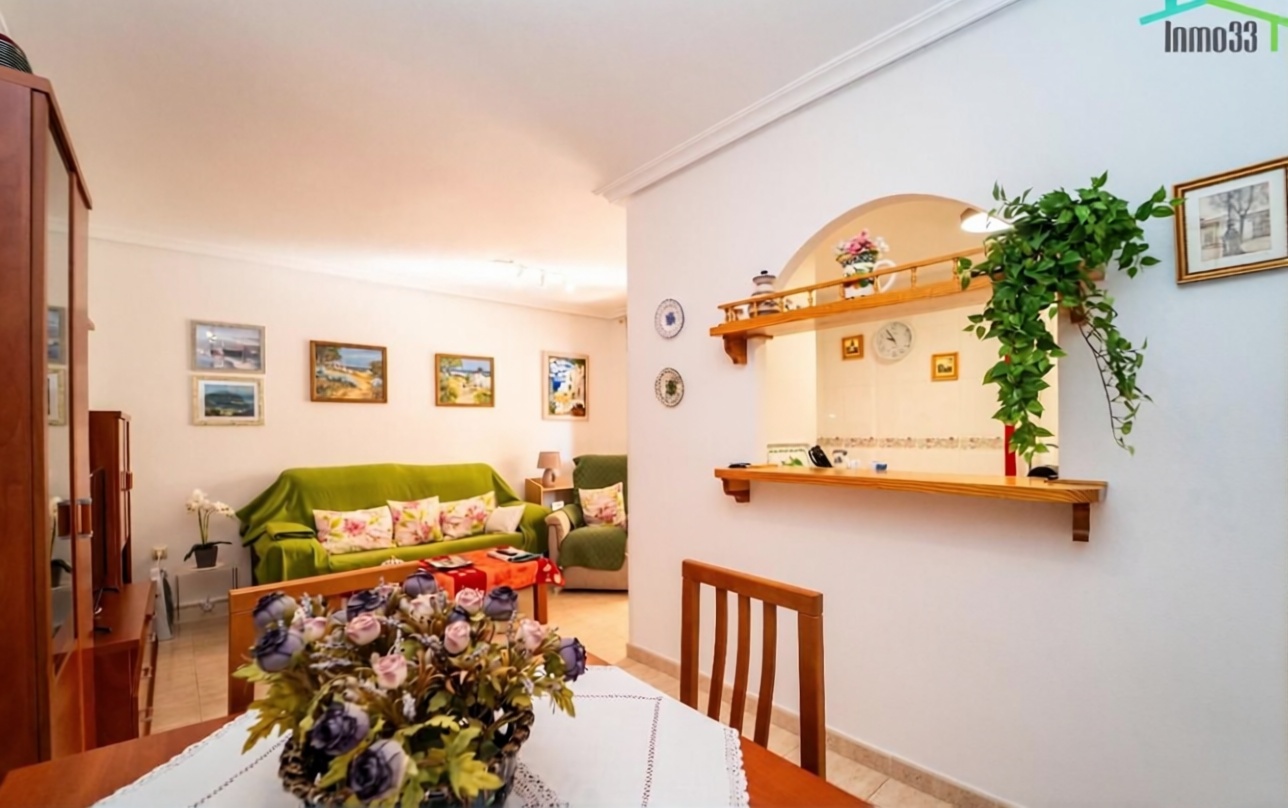 Flat on the Seafront in Villajoyosa — Bathroom
