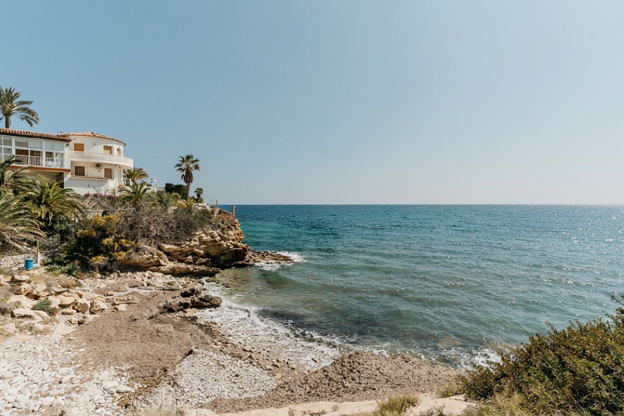 Chalet avec accès direct à la plage à El Campello — Vue mer