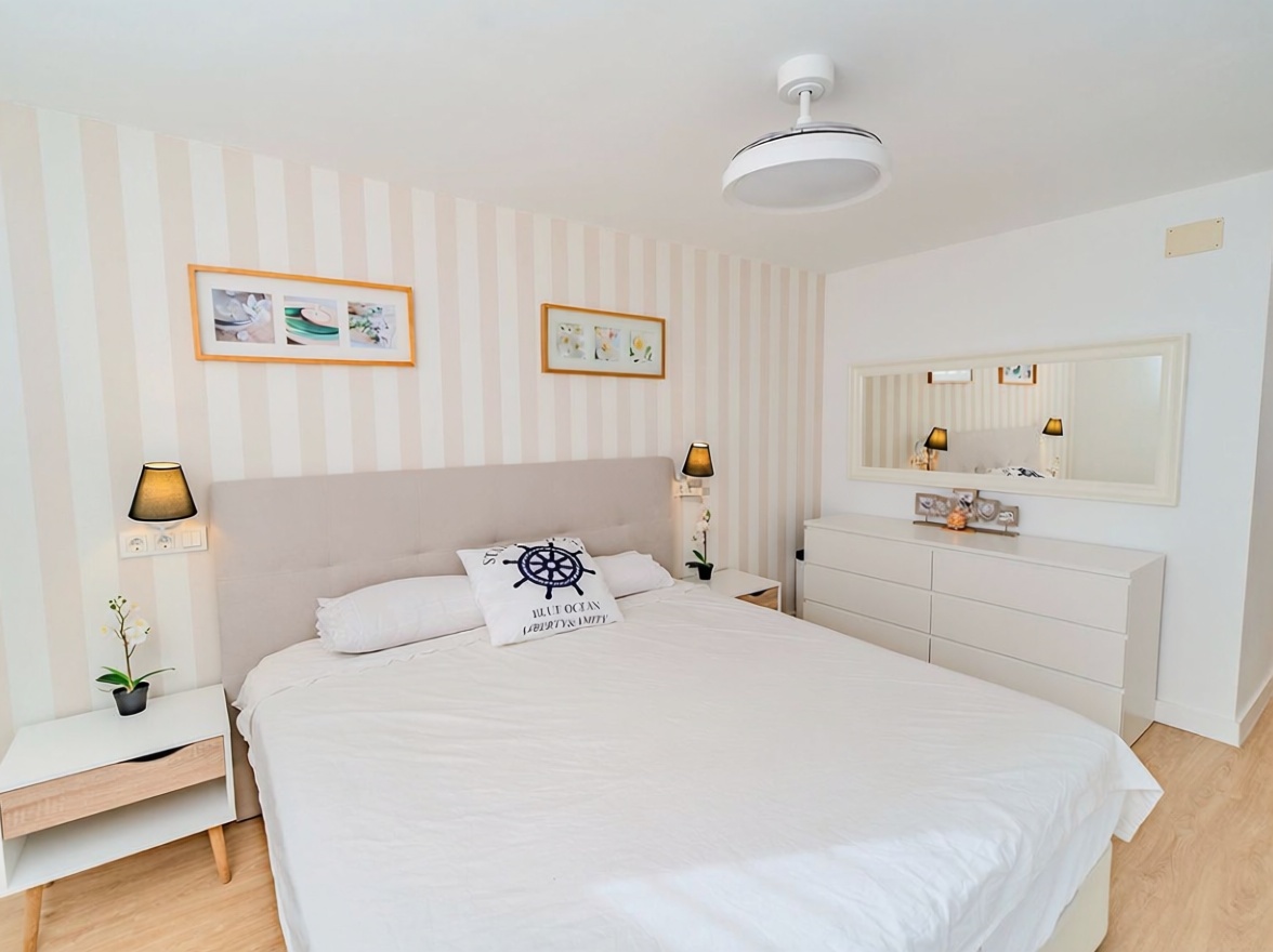 Beachfront flat in El Campello — Bathroom