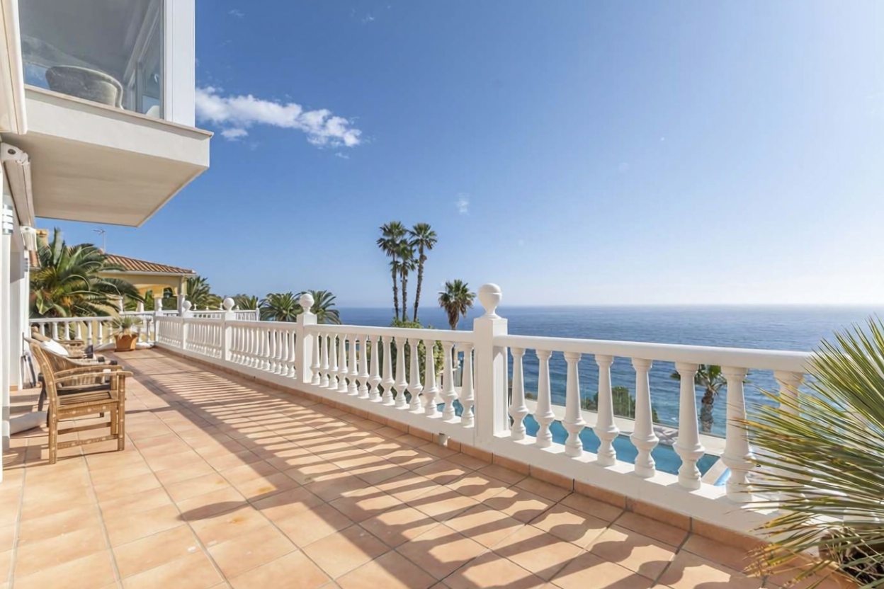 Chalet con acceso directo a playa en El Campello