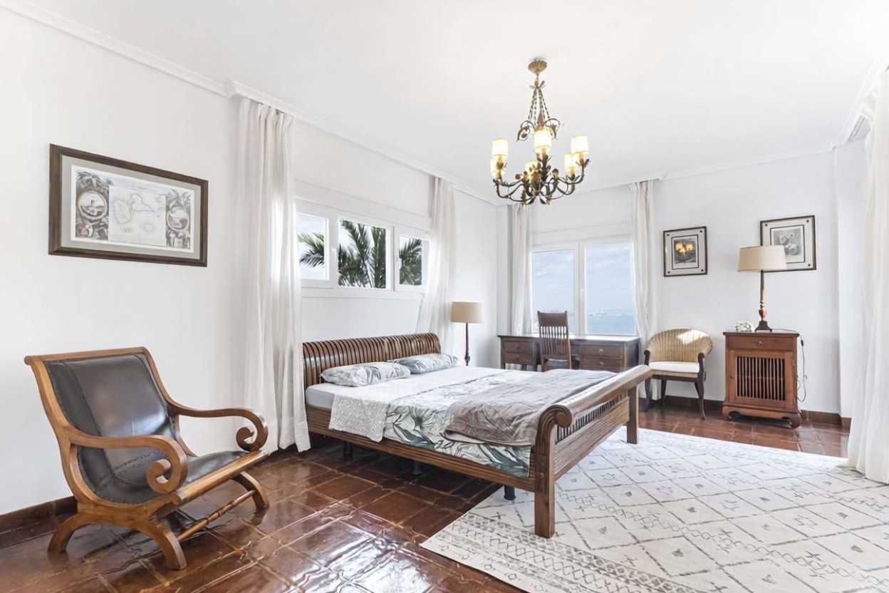 Chalet avec accès direct à la plage à El Campello — Chambre